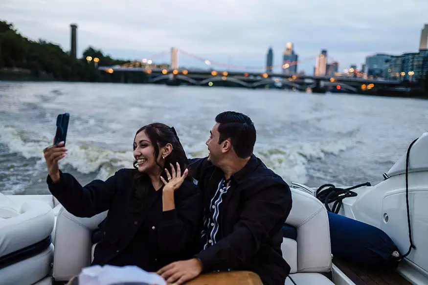 Proposal photography on The Thames